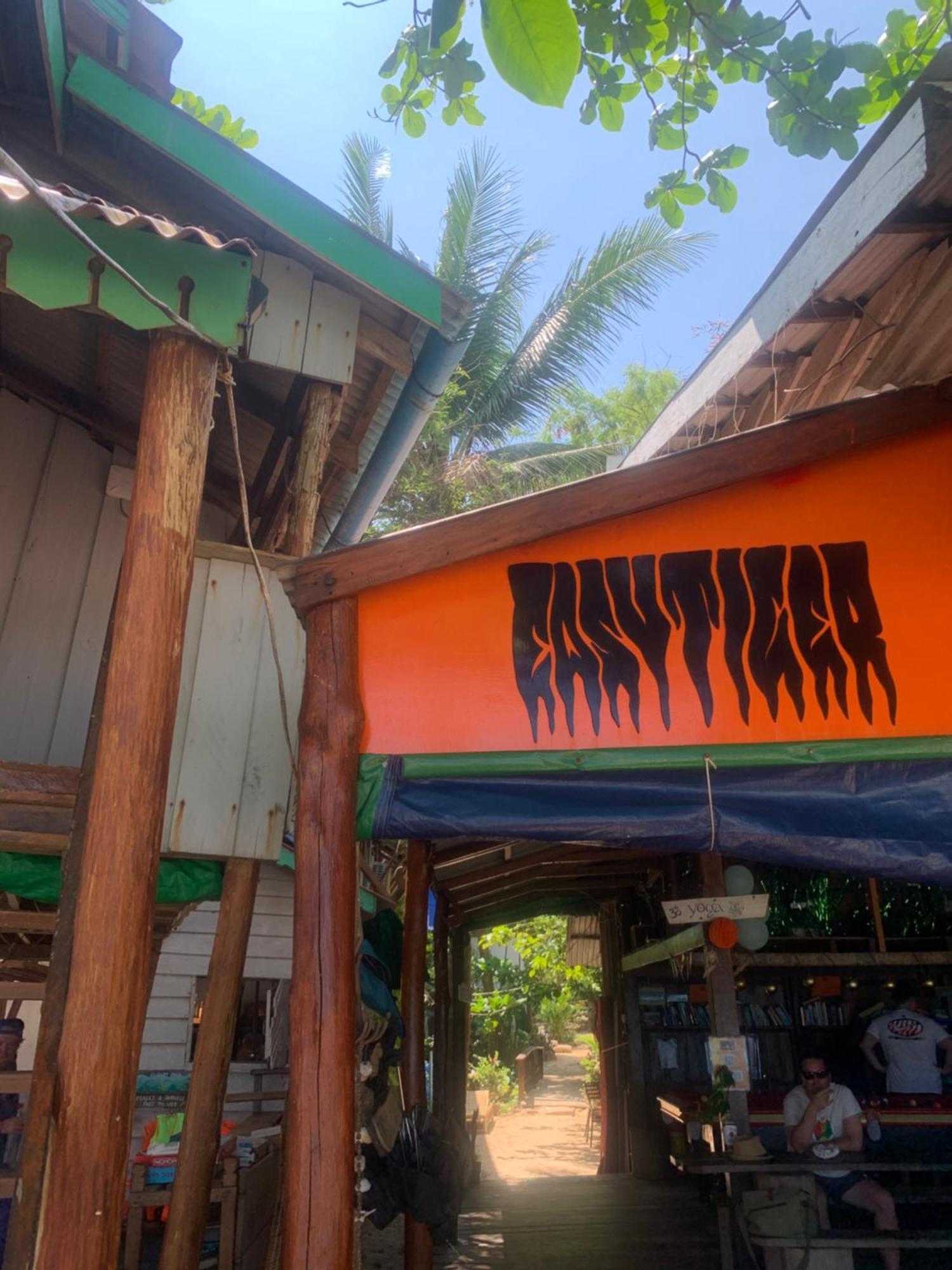 Easy Tiger - M'Pai Bay Beach, Koh Rong Sanloem Luaran gambar
